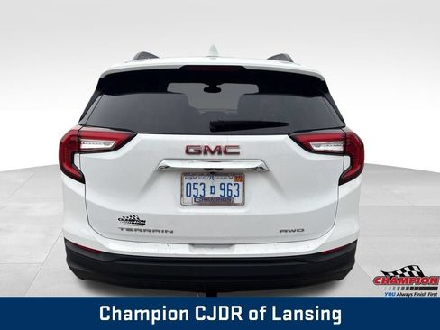 Used 2023 GMC Terrain SLE w/ Driver Convenience Package AWD/4WD image 7