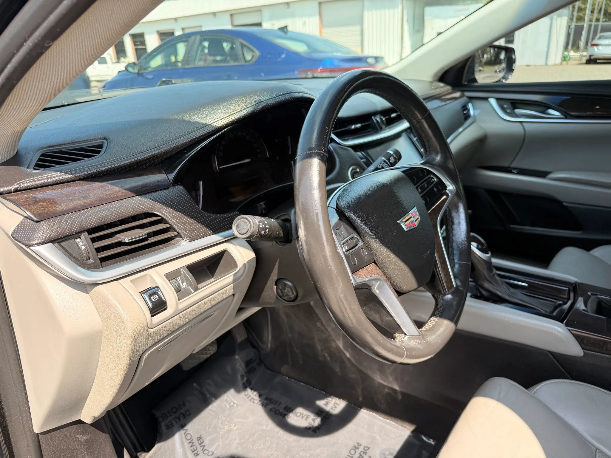 Used 2017 Cadillac XTS Luxury FWD image 17