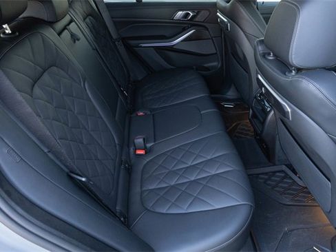 Certified 2025 BMW X5 xDrive40i w/ Parking Assistance Package image 19