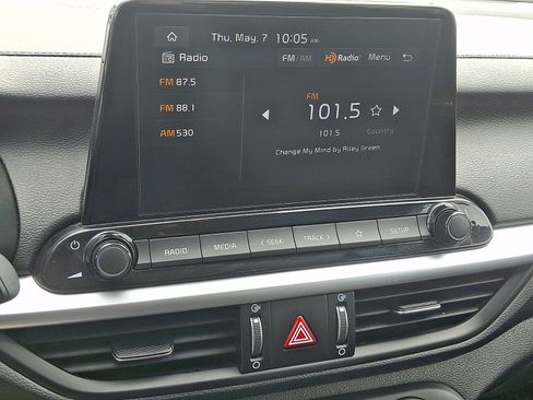 Certified 2024 Kia Forte LXS FWD image 16