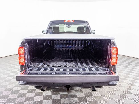 Used 2018 Chevrolet Silverado 1500 LT w/ LT Convenience Package image 33