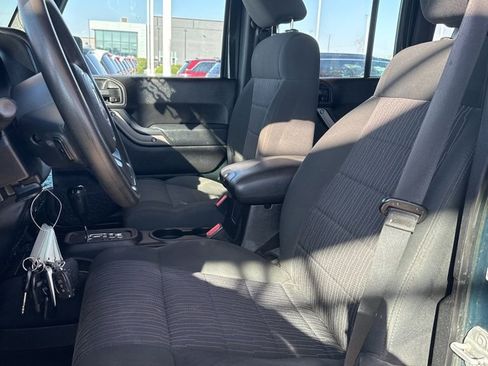 Used 2012 Jeep Wrangler Unlimited Sport image 10