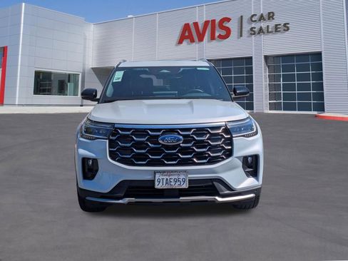 Used 2025 Ford Explorer Platinum w/ LUX Leather Package image 2