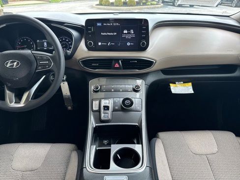 Used 2023 Hyundai Santa Fe SE FWD image 9