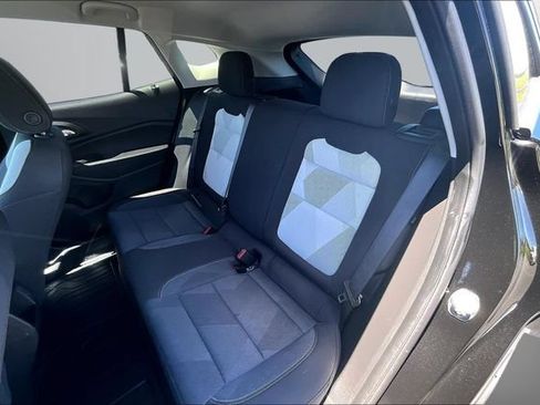 Used 2024 Chevrolet Trax LS FWD image 25