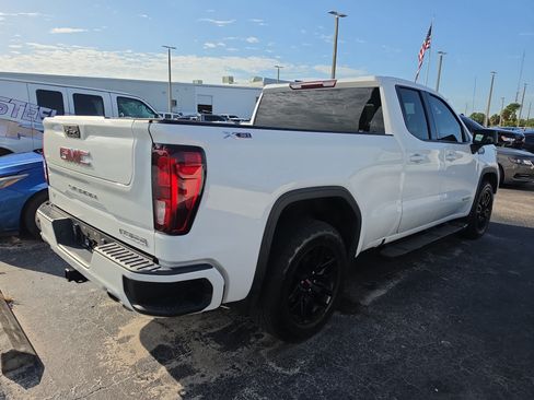 Used 2021 GMC Sierra 1500 Elevation w/ X31 Off-Road Package AWD/4WD image 5