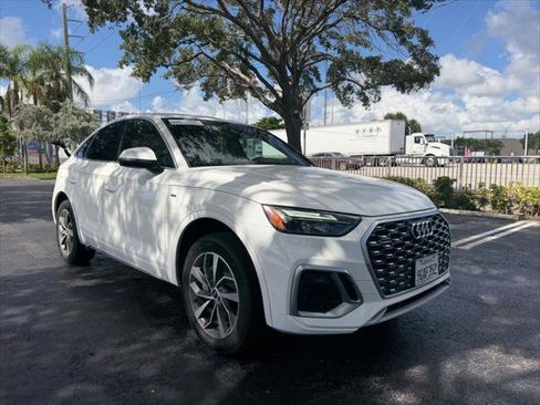 Used 2023 Audi Q5 2.0T Premium Plus w/ Premium Plus Package AWD/4WD image 9