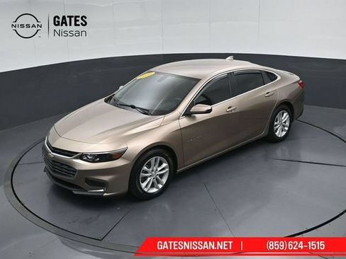 Used 2018 Chevrolet Malibu LT FWD image 45