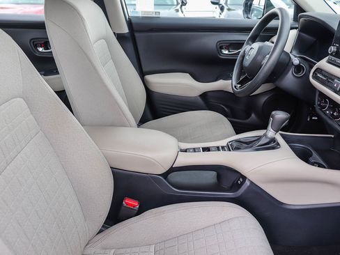 Certified 2024 Honda HR-V LX image 19