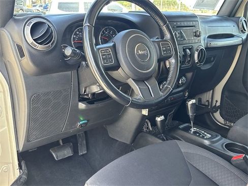 Used 2018 Jeep Wrangler Unlimited Sport S image 17