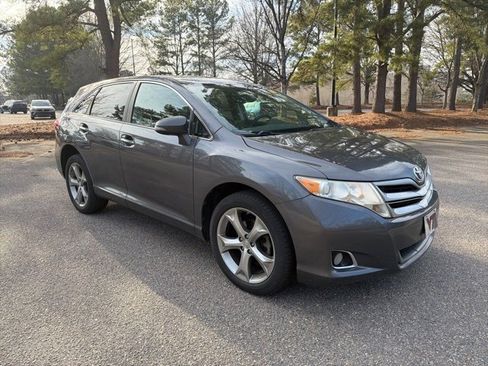 Used 2014 Toyota Venza XLE image 4