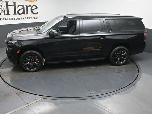 Used 2024 Chevrolet Suburban RST w/ Sport Performance Package AWD/4WD image 59