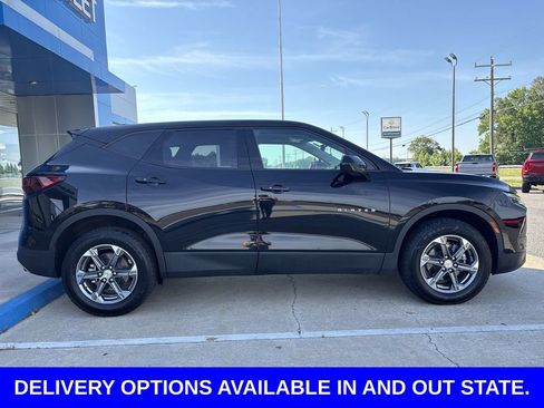 Certified 2025 Chevrolet Blazer LT AWD/4WD image 9