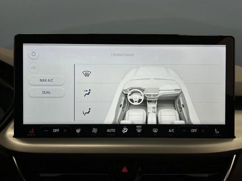 Used 2024 Ford Escape SE w/ PHEV Premium Package image 21