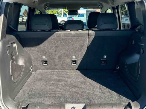 Used 2020 Jeep Renegade Latitude image 21