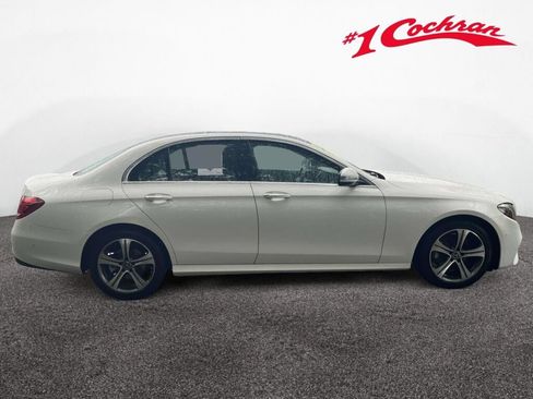 Certified 2018 Mercedes-Benz E 300 4MATIC image 6