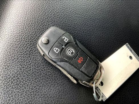 Used 2017 Ford F250 Lariat w/ Lariat Value Package image 10