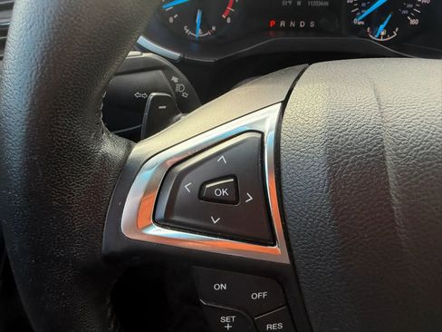 Used 2018 Ford Edge SEL AWD/4WD image 13