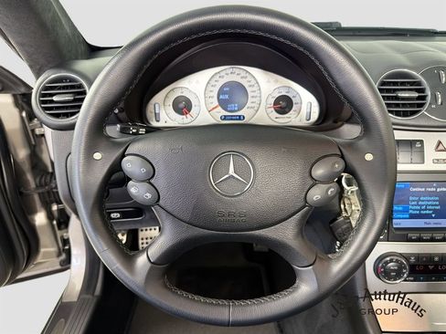 Used 2005 Mercedes-Benz CLK 55 AMG Cabriolet image 12