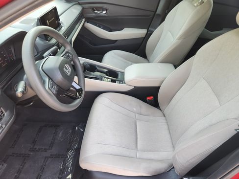 Used 2024 Honda Accord EX image 5