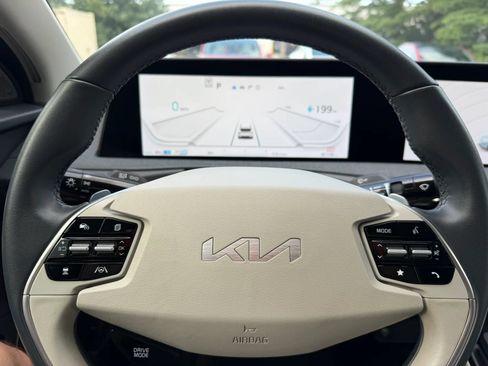 Used 2023 Kia EV6 Wind RWD image 23