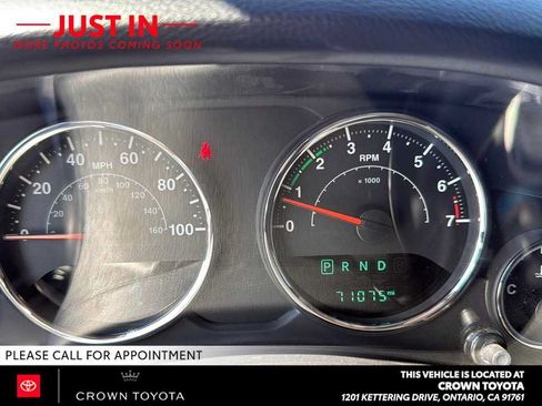 Used 2018 Jeep Wrangler Unlimited Sahara AWD/4WD image 4