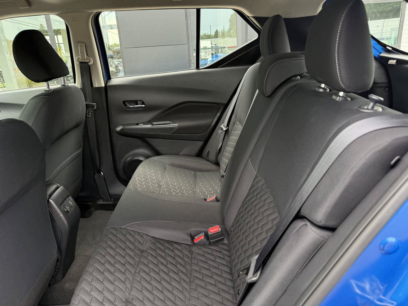 Used 2022 Nissan Kicks SV FWD image 14