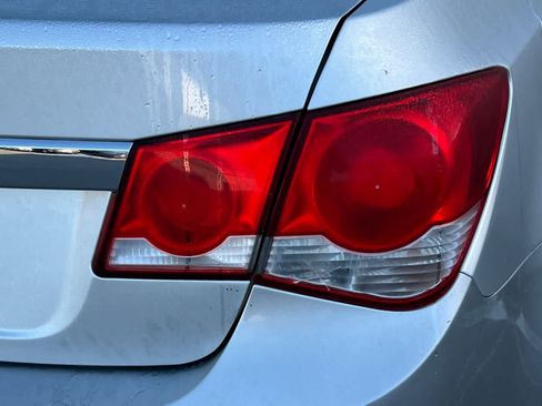 Used 2016 Chevrolet Cruze LS image 16