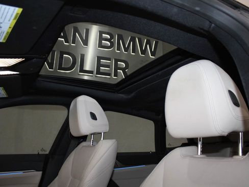 Used 2023 BMW i4 eDrive35 w/ Premium Package RWD image 16