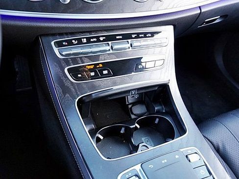 Used 2022 Mercedes-Benz E 350 Sedan image 29