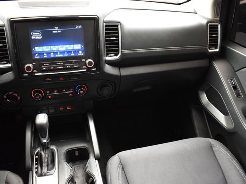 Used 2023 Nissan Frontier SV image 36