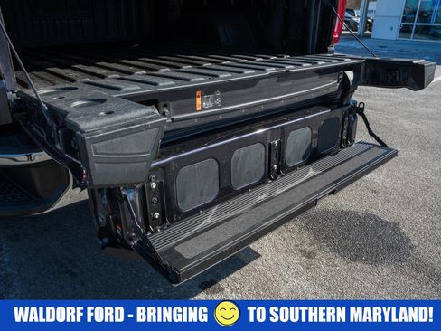 Used 2022 GMC Sierra 1500 SLT w/ SLT Convenience Package image 10