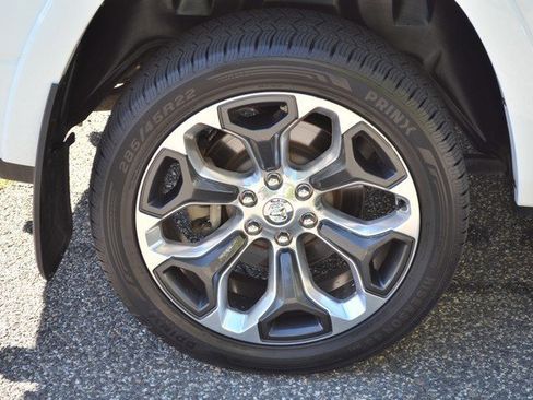 Used 2022 RAM 1500 Limited w/ Body Color Bumper Group image 11