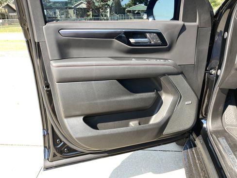 New 2025 Chevrolet Suburban RST w/ Advanced Technology Package image 14