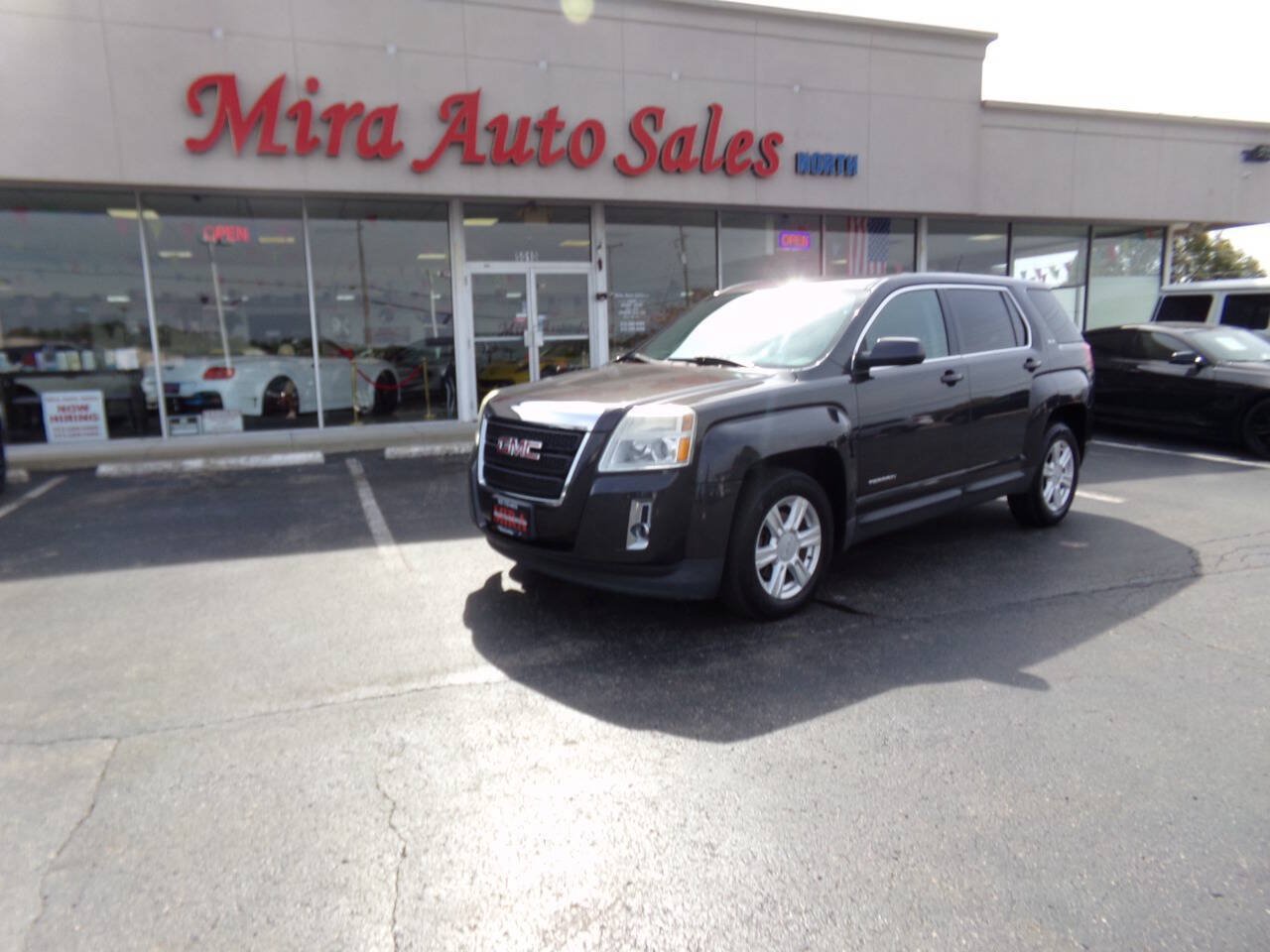 Used 2015 GMC Terrain SLE FWD image 2