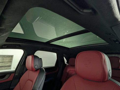 New 2026 Porsche Cayenne GTS AWD/4WD image 30