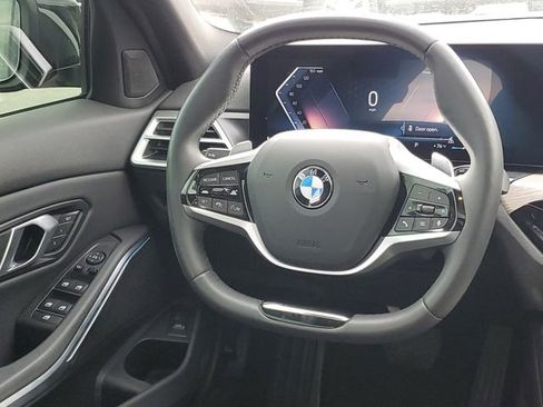 Used 2025 BMW 330i xDrive Sedan AWD/4WD image 26