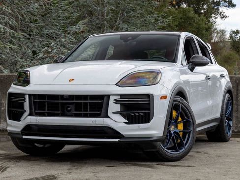 Certified 2024 Porsche Cayenne Turbo GT image 75