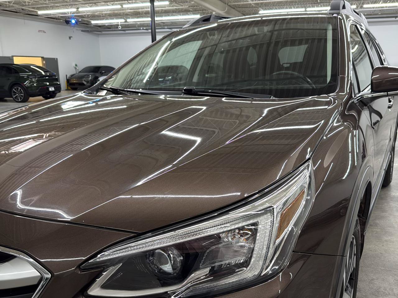 Used 2022 Subaru Outback Limited XT AWD/4WD image 2