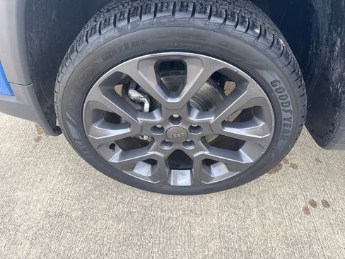 Used 2021 Jeep Compass 80th Special Edition image 28