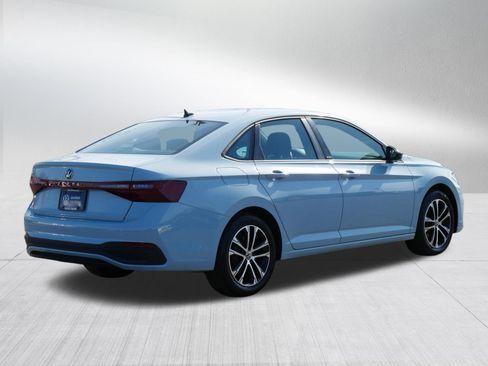 Used 2025 Volkswagen Jetta Sport FWD image 7