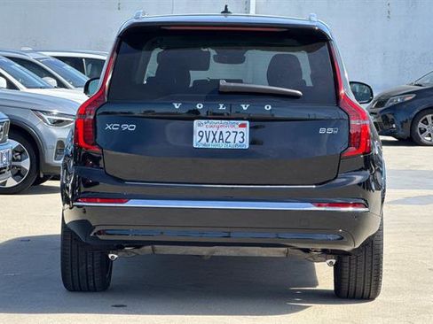 Used 2026 Volvo XC90 B5 Plus w/ Protection Package Premier image 4