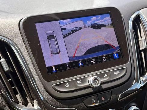 Certified 2024 Chevrolet Equinox RS FWD image 23