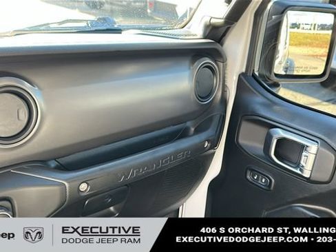Used 2023 Jeep Wrangler Unlimited w/ Cold Weather Group AWD/4WD image 20