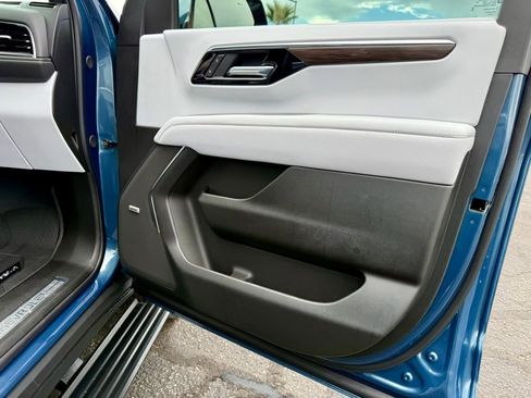 New 2026 Chevrolet Tahoe Premier image 30