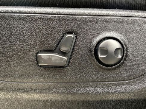 Used 2022 RAM 1500 Big Horn AWD/4WD image 34