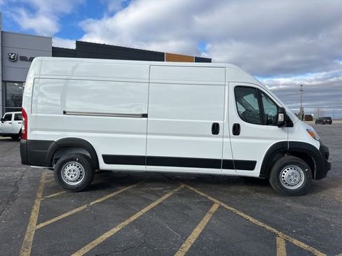 New 2025 RAM ProMaster 2500 w/ Power Group image 3