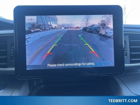 Certified 2023 Ford Explorer XLT w/ Equipment Group 202A image 33