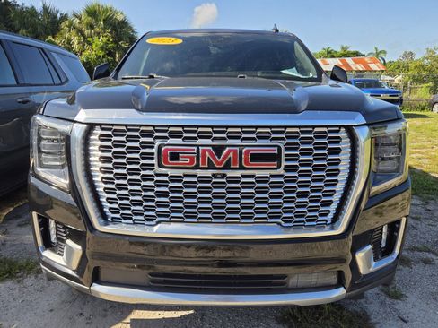 Certified 2023 GMC Yukon XL Denali w/ Denali Reserve Package AWD/4WD image 5