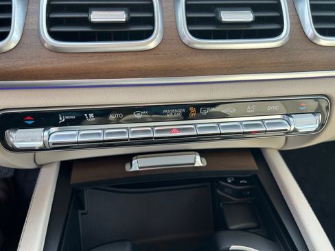 Used 2022 Mercedes-Benz GLE 350 4MATIC image 18